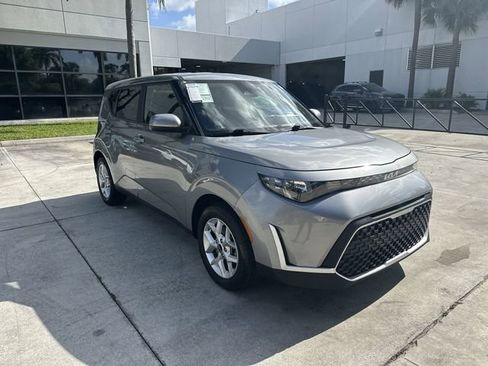 Used 2024 Kia Soul LX w/ Option Group 015 FWD image 20
