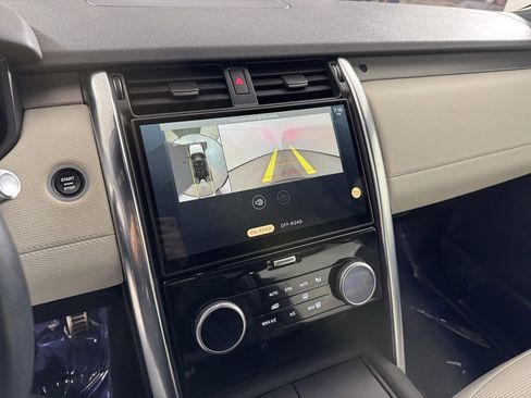 Used 2021 Land Rover Discovery S R-Dynamic image 24