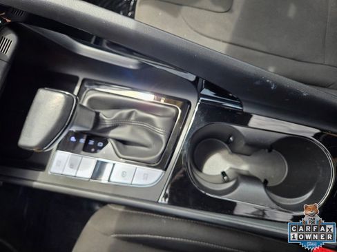 Used 2025 Hyundai Elantra SEL image 34