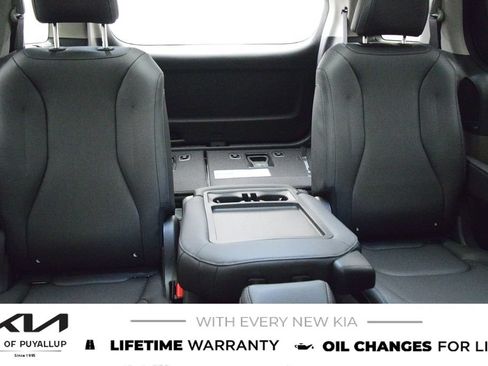 New 2027 Kia Carnival SX FWD image 13
