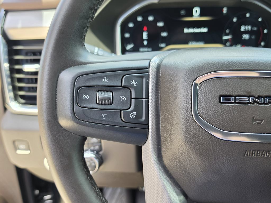 Used 2024 GMC Sierra 2500 Denali w/ Denali Reserve Package AWD/4WD image 26