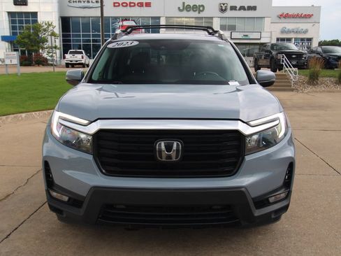 Used 2023 Honda Ridgeline RTL-E image 2