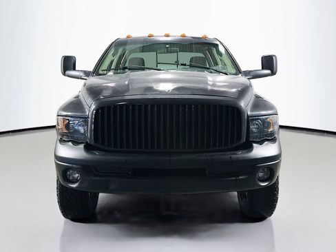 Used 2003 Dodge Ram 3500 Truck SLT image 4