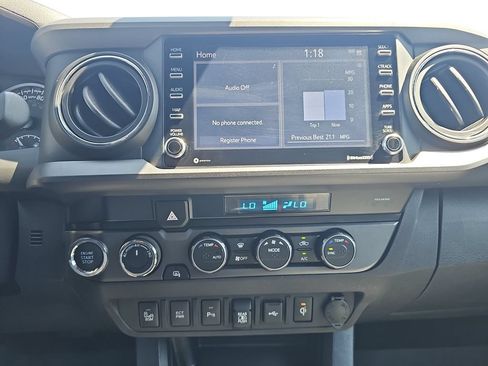 Used 2021 Toyota Tacoma TRD Off-Road w/ Technology Package AWD/4WD image 20