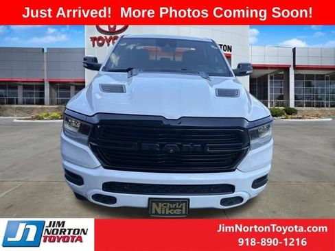 Used 2021 RAM 1500 Laramie AWD/4WD image 2