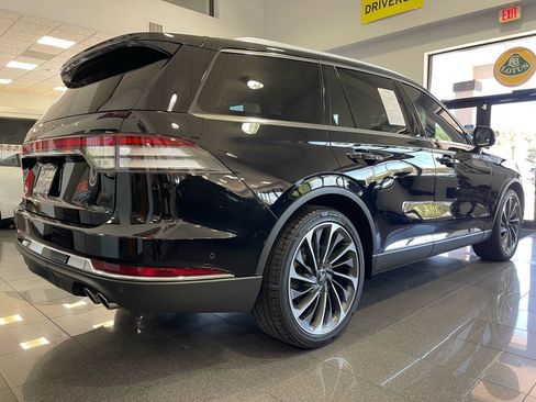 Used 2020 Lincoln Aviator Reserve w/ Equipment Group 202A AWD/4WD image 5