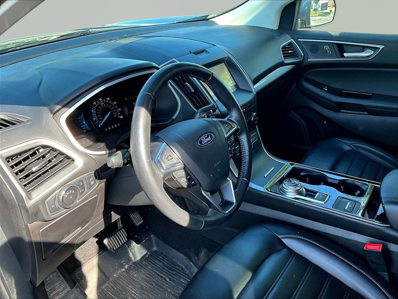 Used 2019 Ford Edge SEL w/ Equipment Group 201A AWD/4WD image 16