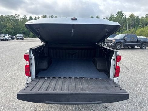 Used 2021 Chevrolet Silverado 1500 LT w/ Convenience Package II AWD/4WD image 6