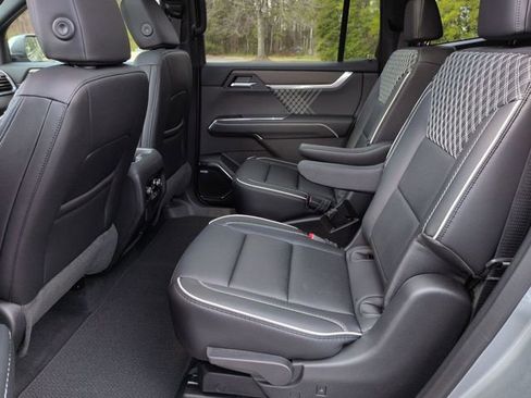 New 2026 GMC Acadia Denali w/ Super Cruise Package image 23