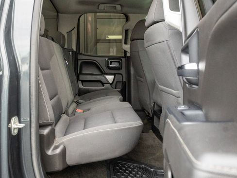 Used 2018 Chevrolet Silverado 1500 LT image 19