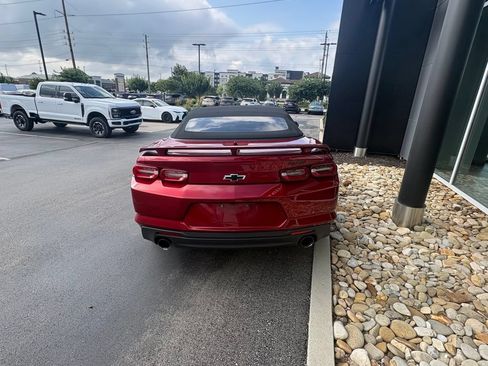 Used 2023 Chevrolet Camaro LT RWD image 7