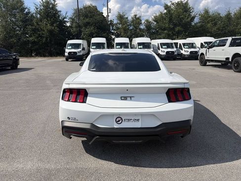 Used 2024 Ford Mustang GT RWD image 6