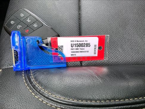 Used 2021 GMC Yukon SLT w/ SLT Premium Package AWD/4WD image 32