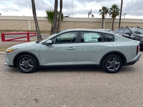 New 2026 Kia K4 LXS image 4