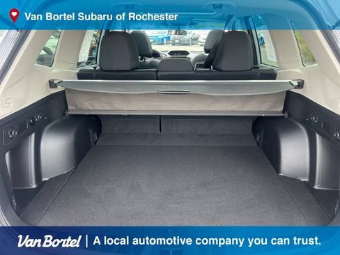 Used 2023 Subaru Forester Premium AWD/4WD image 25