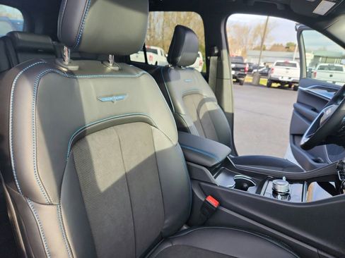 New 2024 Jeep Grand Cherokee Trailhawk AWD/4WD image 25