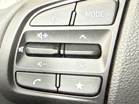 New 2026 Hyundai Venue SEL FWD image 21