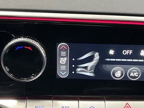 Used 2025 Genesis GV70 3.5T Sport w/ Sport Advanced Package image 8