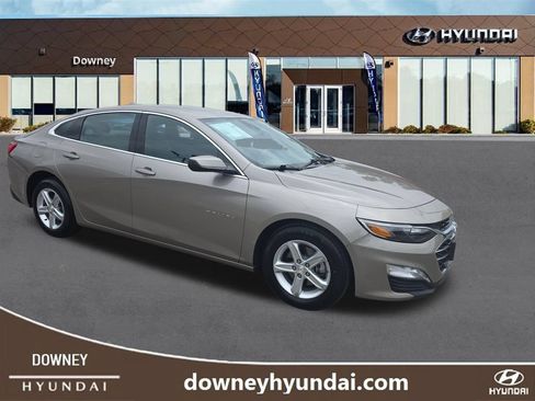 Used 2023 Chevrolet Malibu LT FWD image 7
