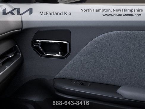 New 2025 Kia K4 LXS image 26