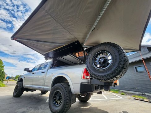 Used 2017 RAM 2500 Laramie AWD/4WD image 1