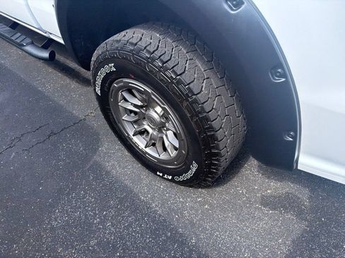 Used 2019 Ford Ranger XLT w/ Equipment Group 302A Luxury AWD/4WD image 9