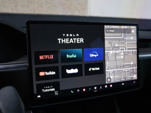 Used 2021 Tesla Model S Plaid image 57