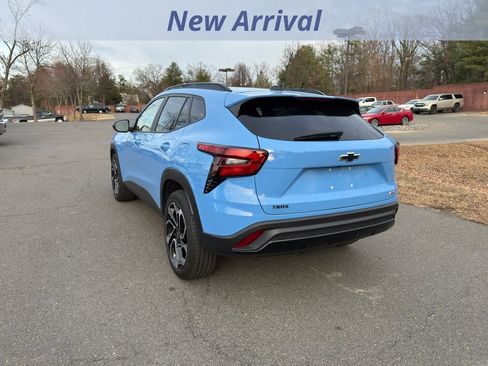 Certified 2024 Chevrolet Trax RS w/ Sunroof Package image 4