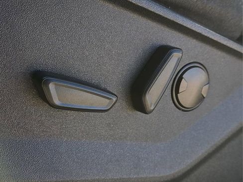 Used 2022 Ford F150 XLT w/ Equipment Group 302A High image 23