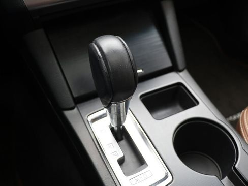 Used 2017 Subaru Outback 2.5i Touring w/ Popular Package #5A image 29