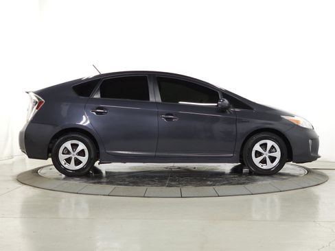 Used 2012 Toyota Prius Two image 9