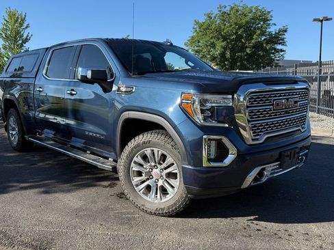 Used 2019 GMC Sierra 1500 Denali w/ Technology Package AWD/4WD image 1