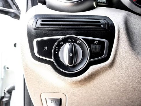 Used 2022 Mercedes-Benz GLC 300 GLC 300 image 16