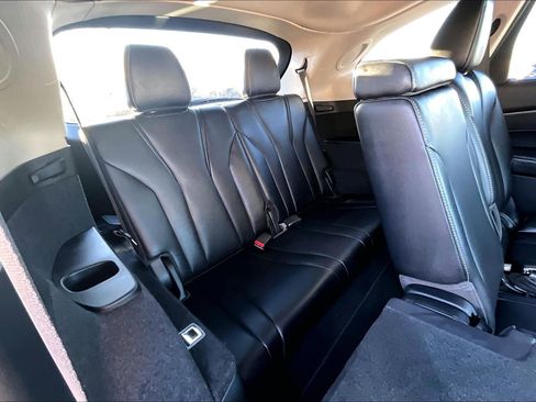 Used 2025 Acura MDX SH-AWD w/ Technology Package image 27