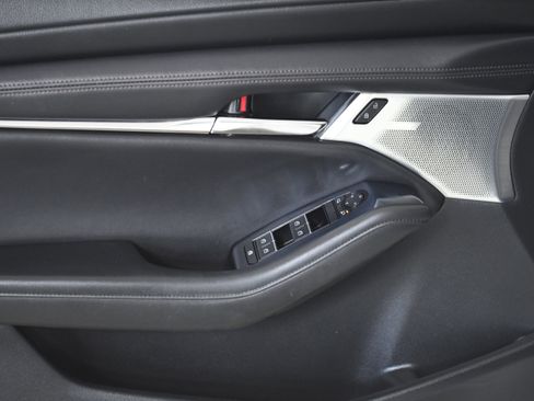 Used 2021 MAZDA MAZDA3 2.5 Turbo Sedan w/Premium Plus image 21