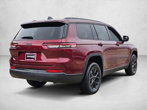 New 2025 Jeep Grand Cherokee L Altitude image 2