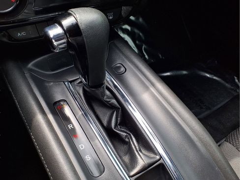 Certified 2020 Honda HR-V Sport image 19