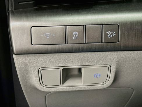Used 2025 Hyundai Kona SEL AWD/4WD image 17