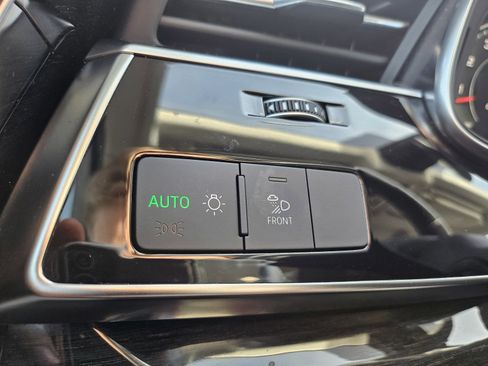 Used 2022 Audi Q7 3.0T Premium image 21