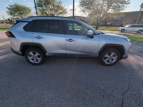 Used 2024 Toyota RAV4 XLE w/ Convenience Package image 2