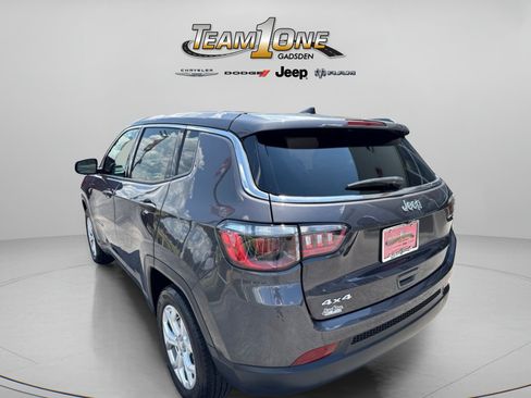 Used 2024 Jeep Compass Sport AWD/4WD image 6