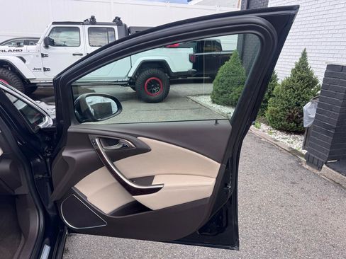 Used 2014 Buick Verano Convenience FWD image 23