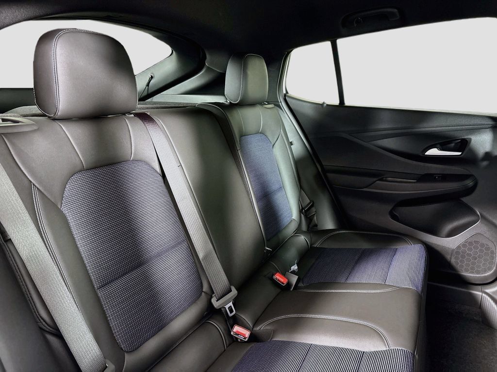 New 2026 Buick Envista Sport Touring w/ Convenience I Package FWD image 25