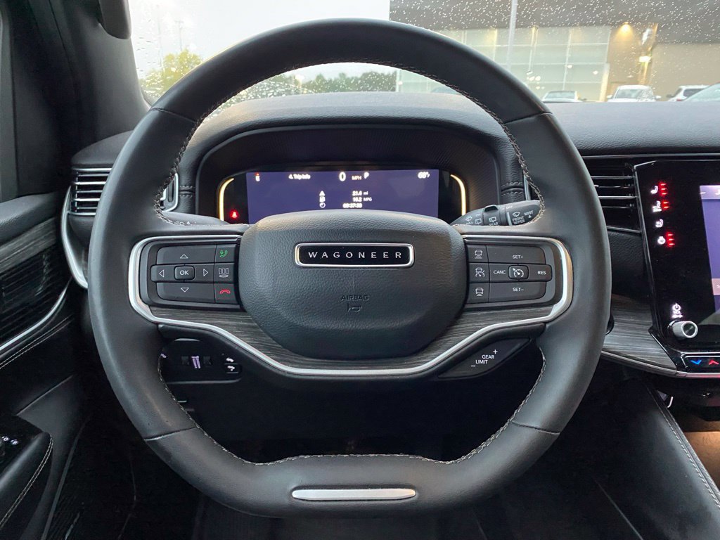 Used 2024 Jeep Wagoneer Series II AWD/4WD image 9