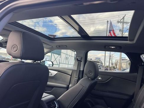 Certified 2025 Chevrolet Blazer LT image 16