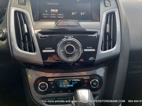 Used 2012 Ford Focus Titanium image 30