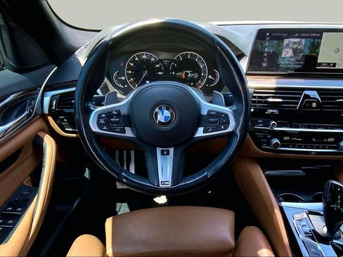 Used 2019 BMW 530i w/ M Sport Package RWD image 5