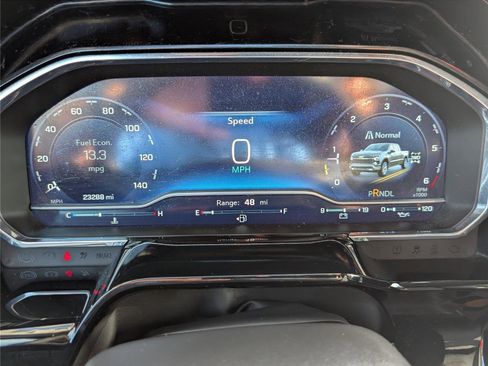 Used 2023 Chevrolet Silverado 1500 LT image 28