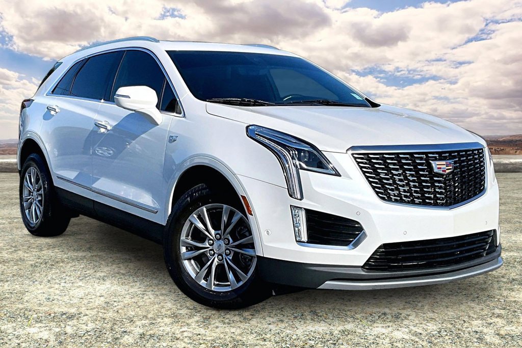 Used 2022 Cadillac XT5 Premium Luxury w/ Technology Package FWD image 1