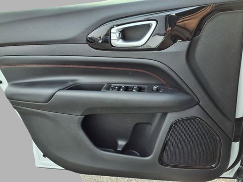 New 2026 Jeep Compass Trailhawk image 15